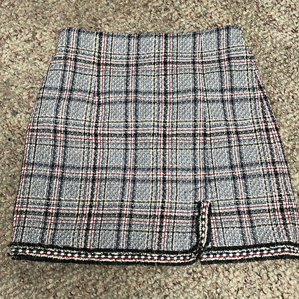 New tweed skirt